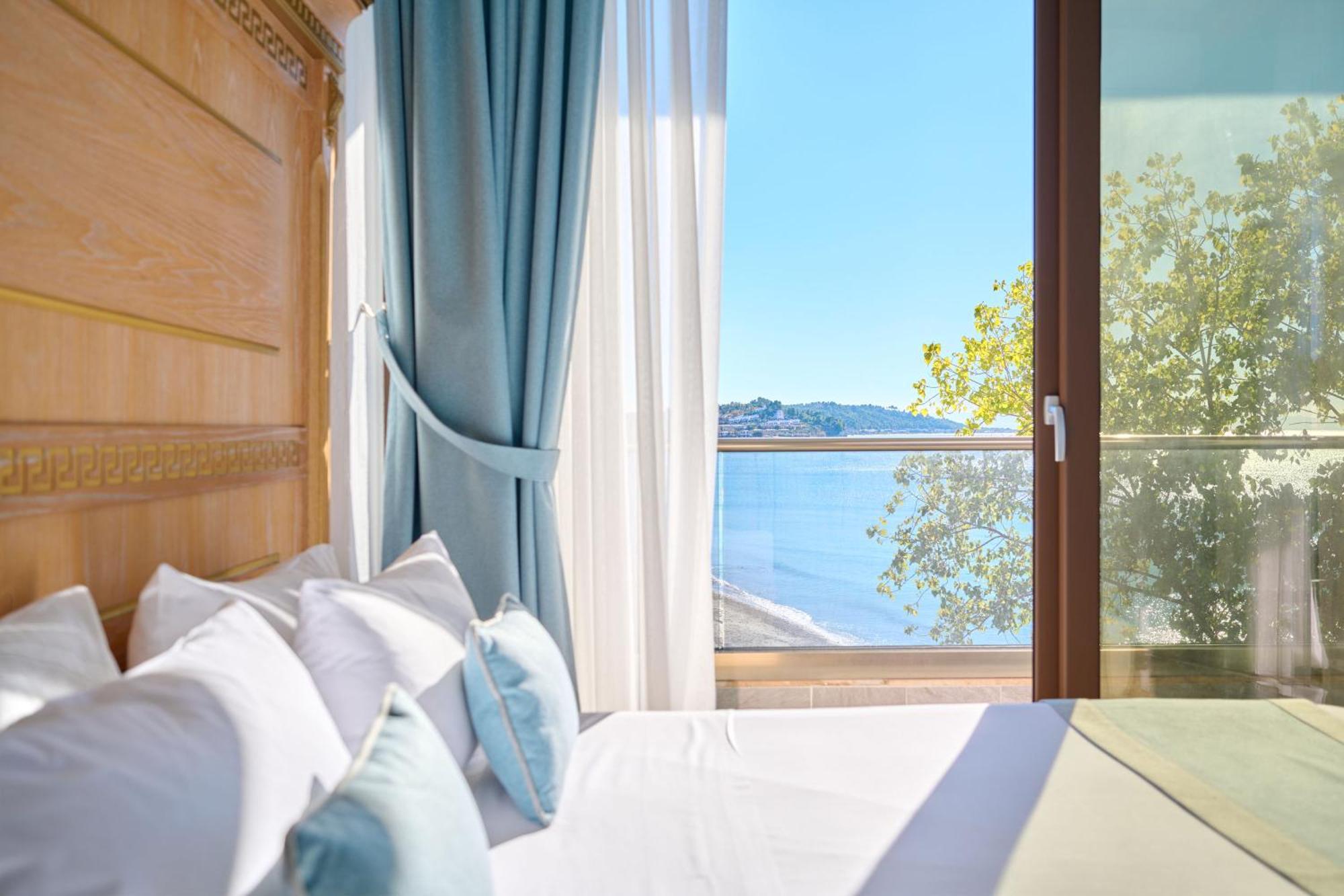 Evlogia Hotel Seafront And Anex By Greek Pride فوركا المظهر الخارجي الصورة